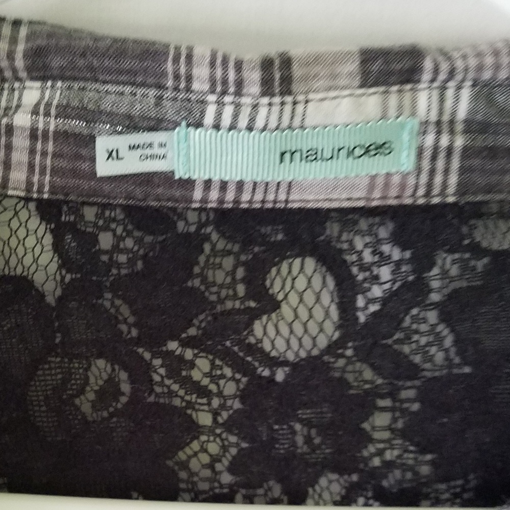 Maurices Button Up - Picture 3 of 4
